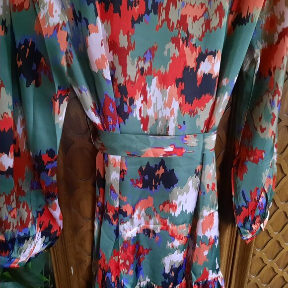 Split Neck Long Sleeve Floral Tie-Waist Ruffle Hem Dress NWT - Holiday, Size S - Picture 12 of 16